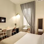 Tree Charme Trilussa Oda ve Kahvaltı 4*