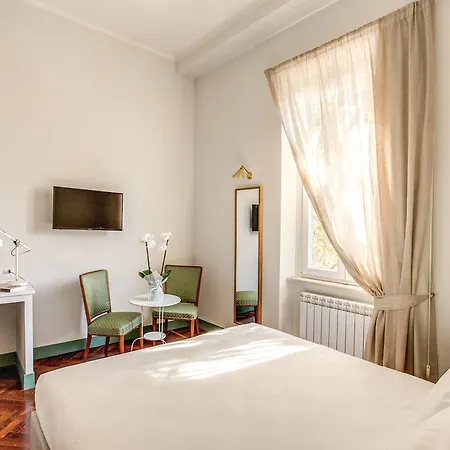 Tree Charme Trilussa Roma