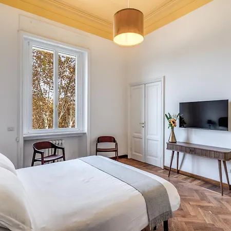 Bed & Breakfast Tree Charme Trilussa Rome