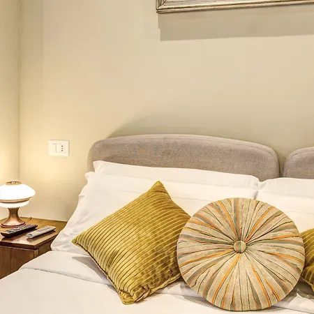 Tree Charme Trilussa Rzym