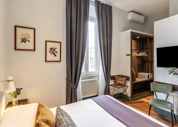 Tree Charme Trilussa Rome