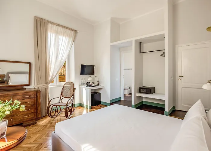 Bed & Breakfast Tree Charme Trilussa 4*