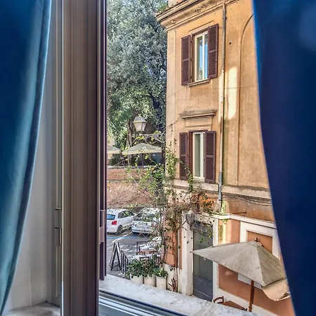 Bed and breakfast Tree Charme Trilussa