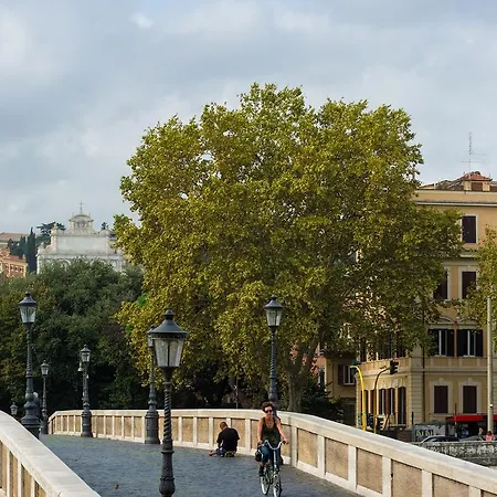 Tree Charme Trilussa 4*