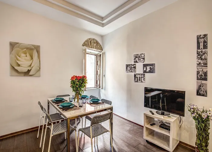 Tree Charme Trilussa Róma